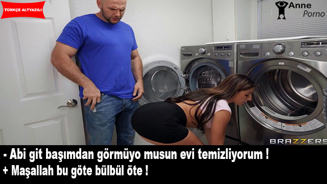 Keltoş Hıyar Evi Temizleyen Kız Kardeşinin Dar Göt Deliğine Saldırıyor