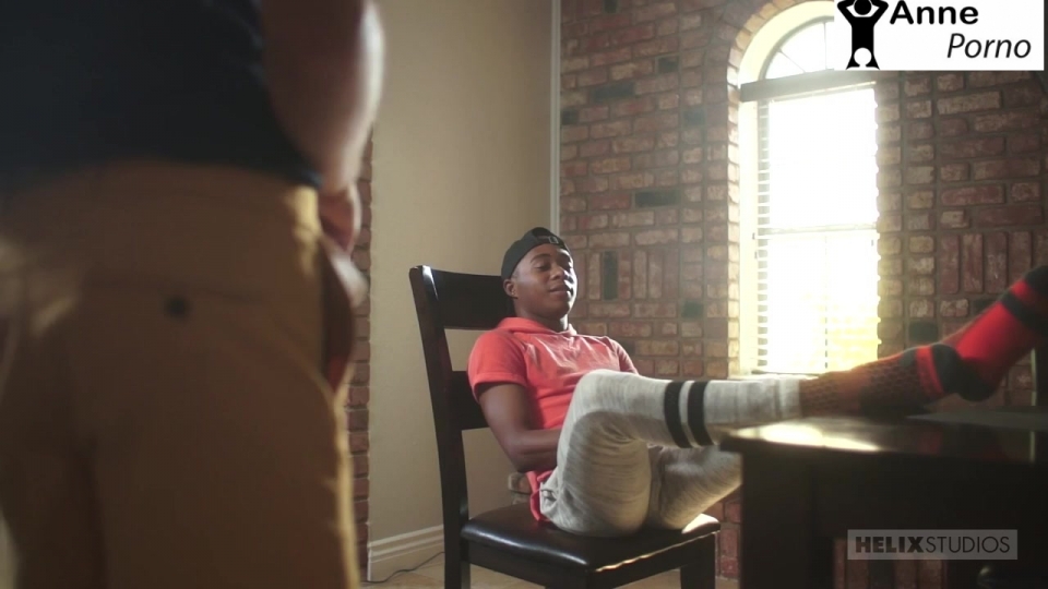 Okullu Gay Arkadaşlar Ders Çıkışı Sikişiyor