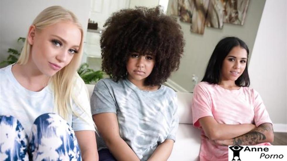 Azgın Türbanlıdan Jartiyerli Webcam Show