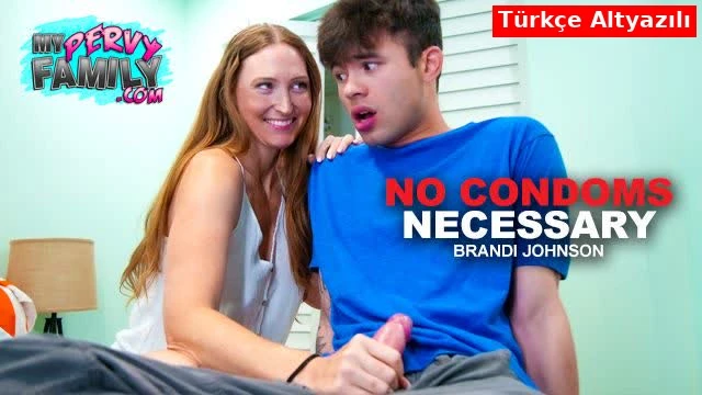 Kocasını Aldattığını Üvey Oğlu Öğrenince Sikinden Tutup Söylememesini Sağlıyor