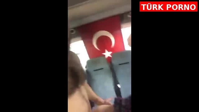 Kıllı Minibüs Şoförü Para Vermeyip Gizlice Binen Müşteriyi Dehliyor